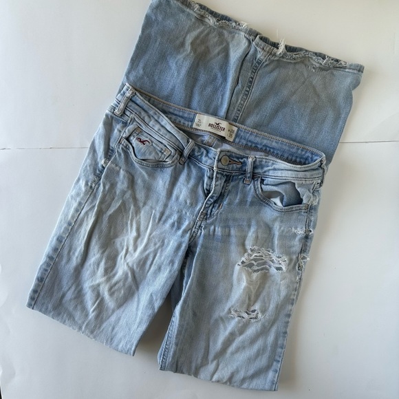 3/$20 Hollister Distressed Jeans - Picture 6 of 7